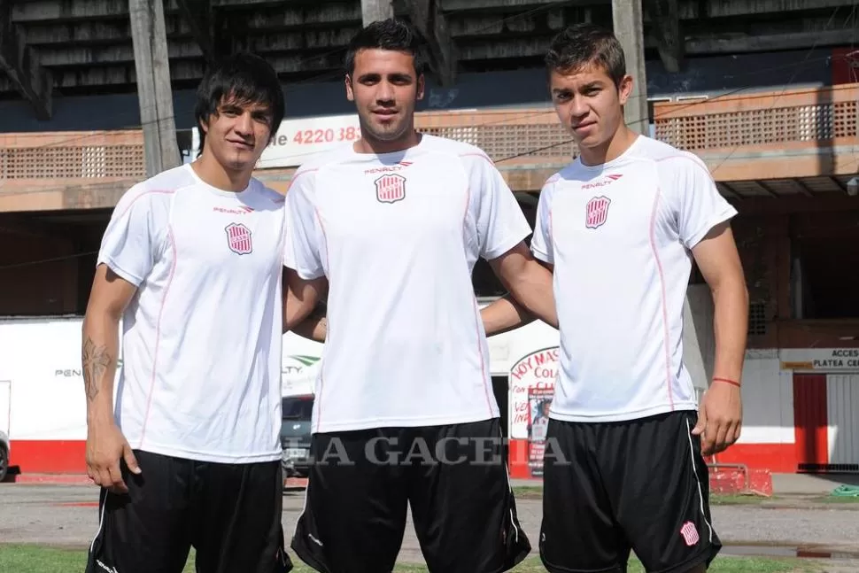 SATISFACCIÓN. Roldán, Silba y Rizo se sienten complacidos de ser protagonistas en este presente del santo que ilusiona. LA GACETA / FOTO DE HÉCTOR PERALTA
