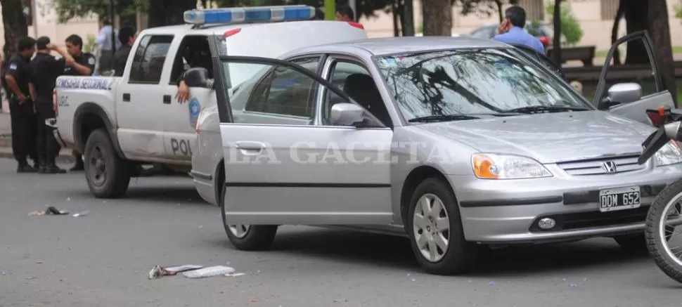 ARMADO. La Policía halló un revólver. LA GACETA / FOTO DE INES QUINTEROS ORIO
