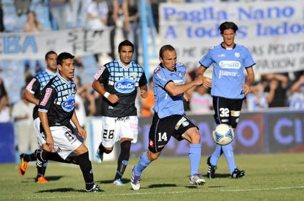 CONTUNDENTE. Belgrano se hizo fuerte en Rafaela y se quedó con tres puntos importantes. FOTO TOMADA DE MUNDOD.LAVOZ.COM.AR / SERGIO CEJAS