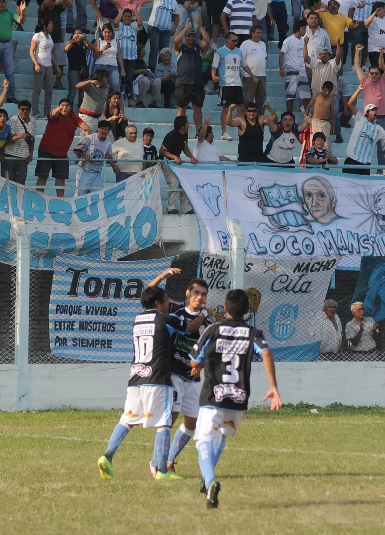 SINÓNIMO DE FESTEJO. Moreno aporta todo su poderío ofensivo en el león. 