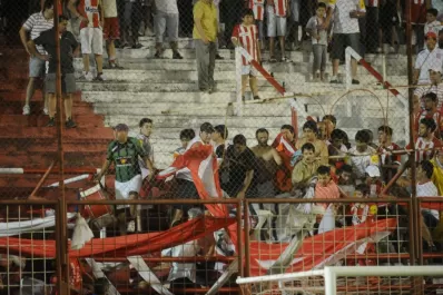 Guerra a los barrabravas