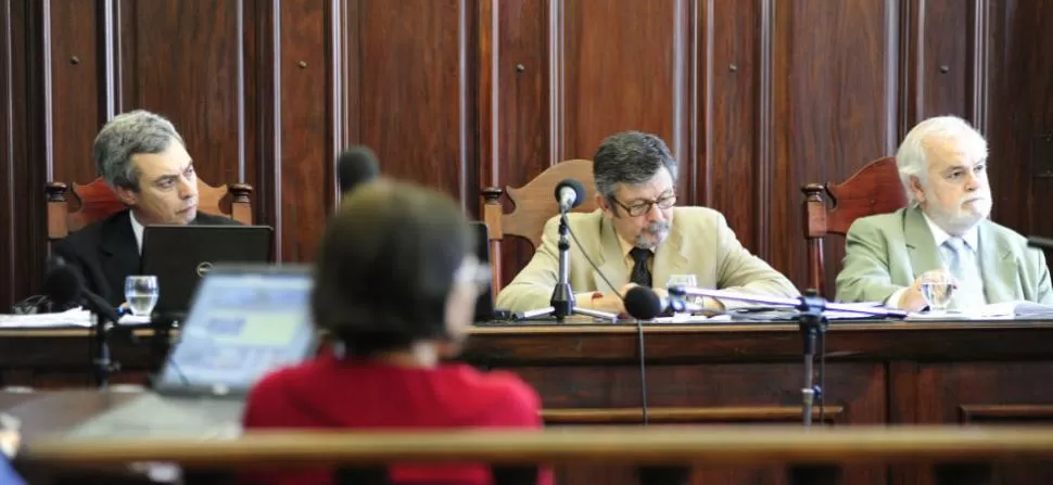 RECTA FINAL. El tribunal escuchará los últimos alegatos entre hoy y el lunes. LA GACETA / FOTO DE JORGE OLMOS SGROSSO