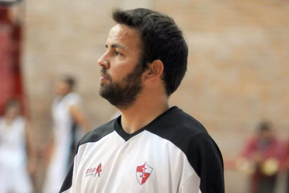 LESIONADO. Esteban Velasco se perdería dos partidos por la lesión. FOTO TOMADA DE BASKETUCUMANO.COM