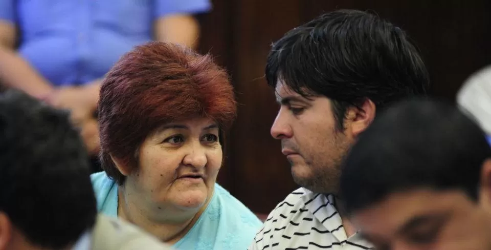 AL FINAL. Irma Medina y Chenga Gómez escucharán hoy la defensa de su abogado. LA GACETA / FOTO DE JORGE OLMOS SGROSSO