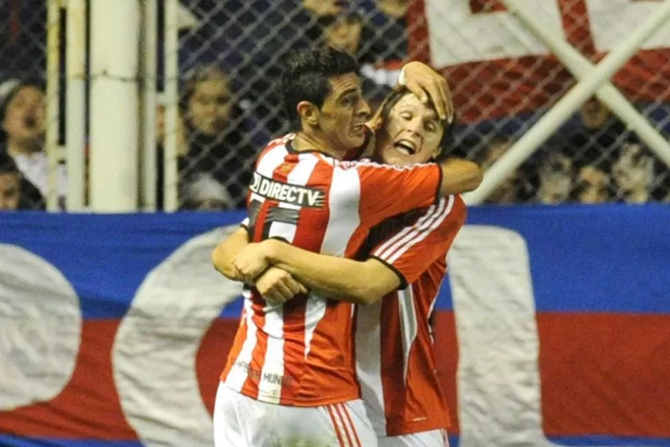 POR UN FESTEJO. El pincha quiere terminar el torneo de la mejor manera posible. LA GACETA/ ARCHIVO.