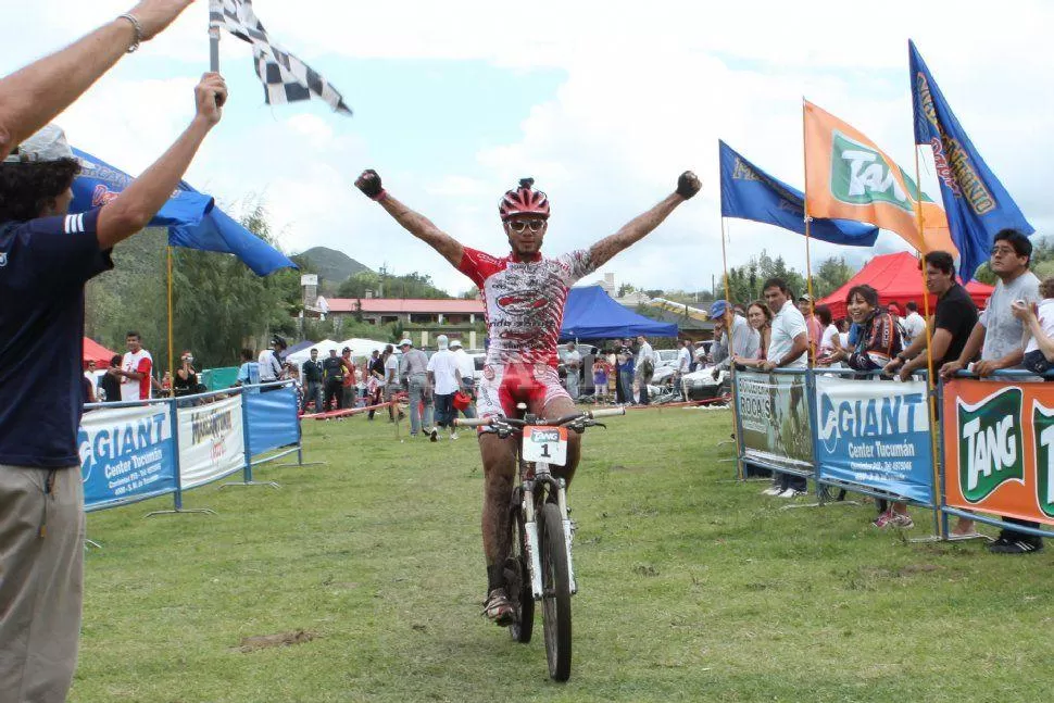 IMPARABLE. El concepcionense demostró que fue el mejor biker de la temporada. LA GACETA / ARCHIVO
