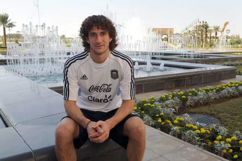 PRESENTE. Fabricio Coloccini es uno de los cuatro jugadores que llegó a Riad. (Télam)