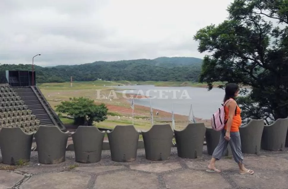 ESTAN COMODAS. Las nubes se instalan en el cielo tucumano. ARCHIVO LA GACETA