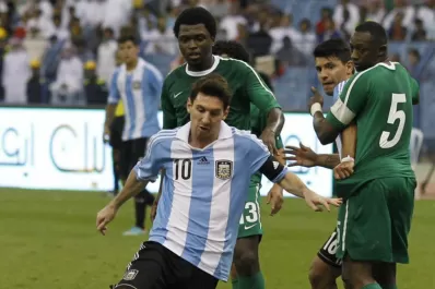 El primer tiempo lo regalamos, se lamentó Messi