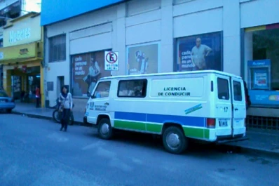 ¿No entenderán los carteles que ponen?