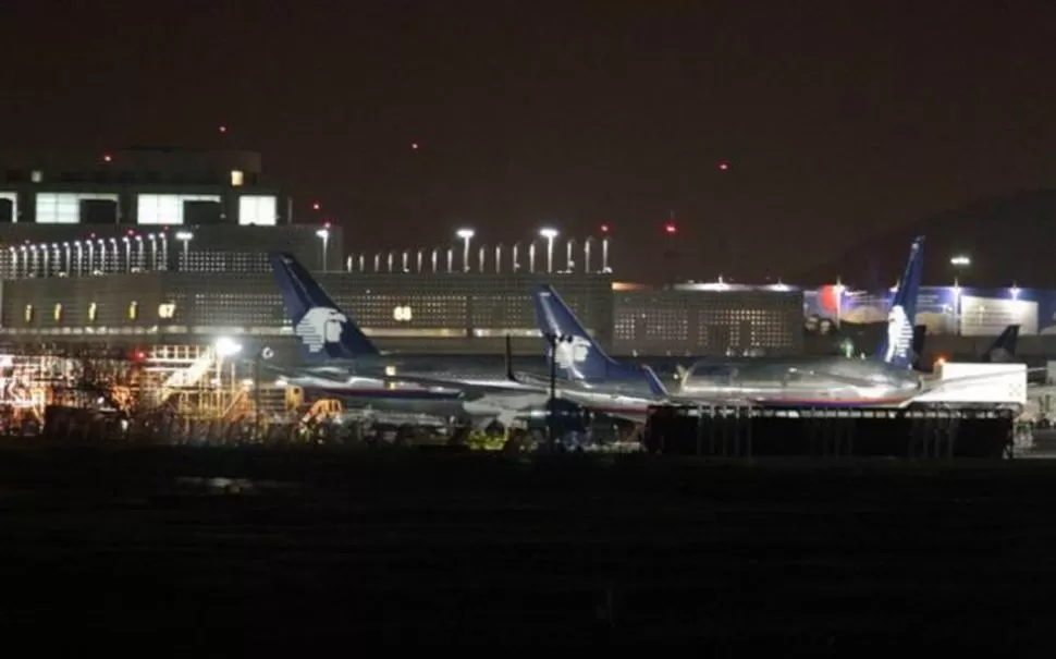 SOLO UN SUSTO. El aeropueto del DF funciona con normalidad, tras el movimiento sísmico. FOTO TOMADA DE ELUNIVERSAL.MX 