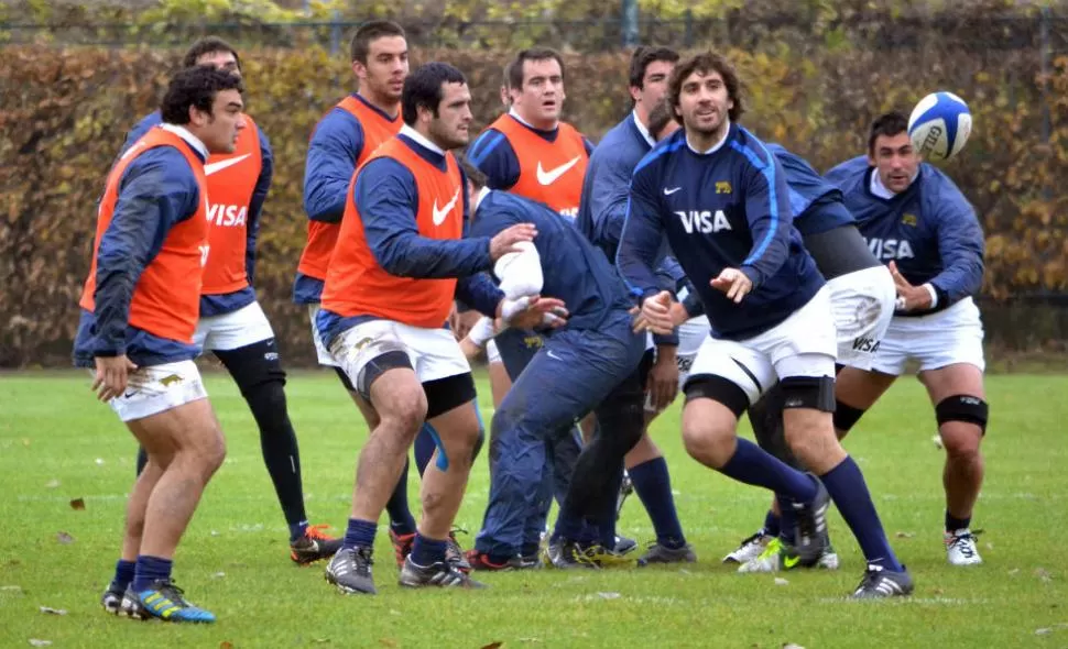 PUESTA A PUNTO. Juan Martín Fernández Lobbe, el capitán aergentino, intentará conducir a Los Pumas hacia una nueva victoria. PRENSA UAR