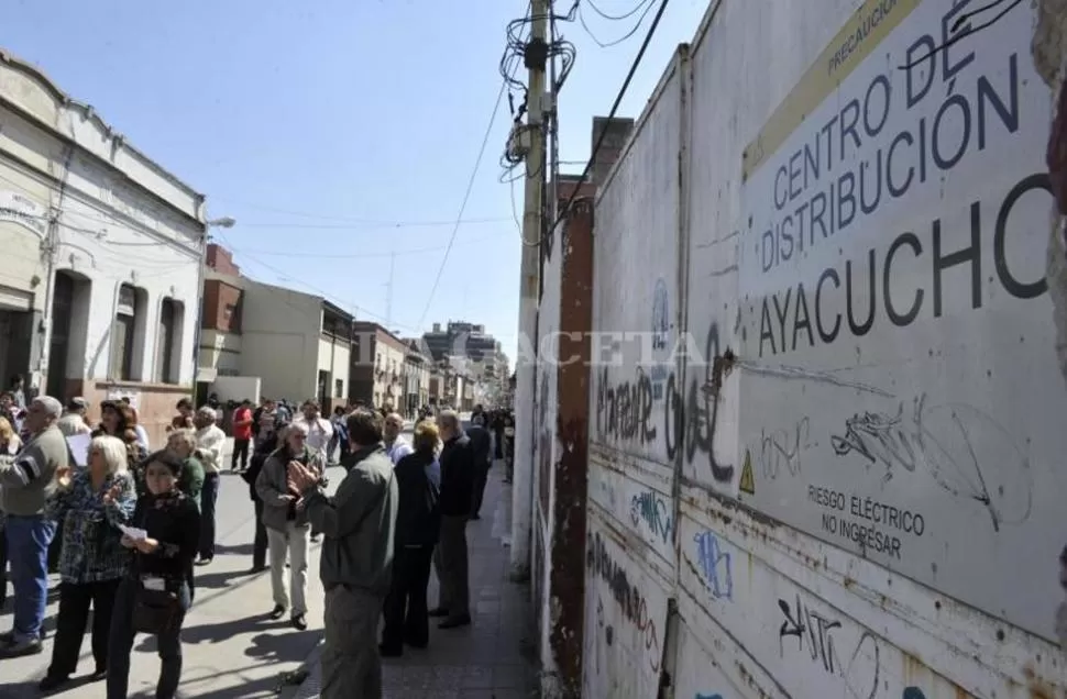 SIN DESCANSO. Los vecinos de la zona se movilizaron para repudiar la instalación de la planta. ARCHIVO LA GACETA / FOTO DE JORGE OLMOS SGROSSO