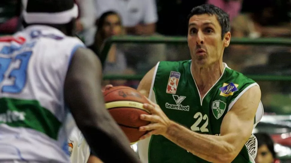 MEJOR REGISTRO. Javier Bulfoni, con 37 puntos, batió su marca histórica en la Liga Nacional. FOTO TOMADA DE MUNDOD.COM.AR