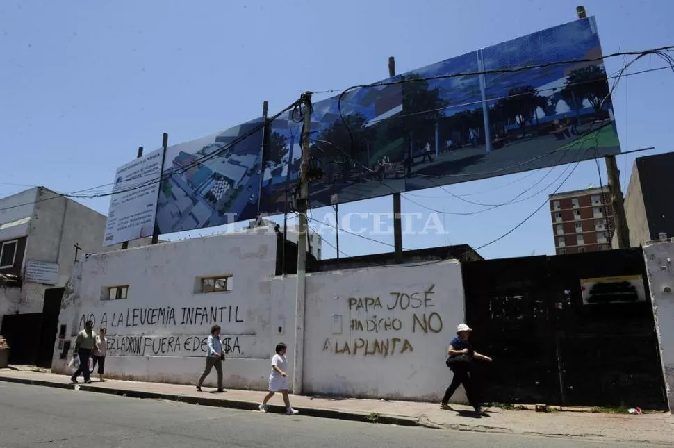 EN LA NADA. Ya no se construirá la estación eléctrica en Ayacucho 266. LA GACETA / FOTO DE JORGE OLMOS SGROSSO