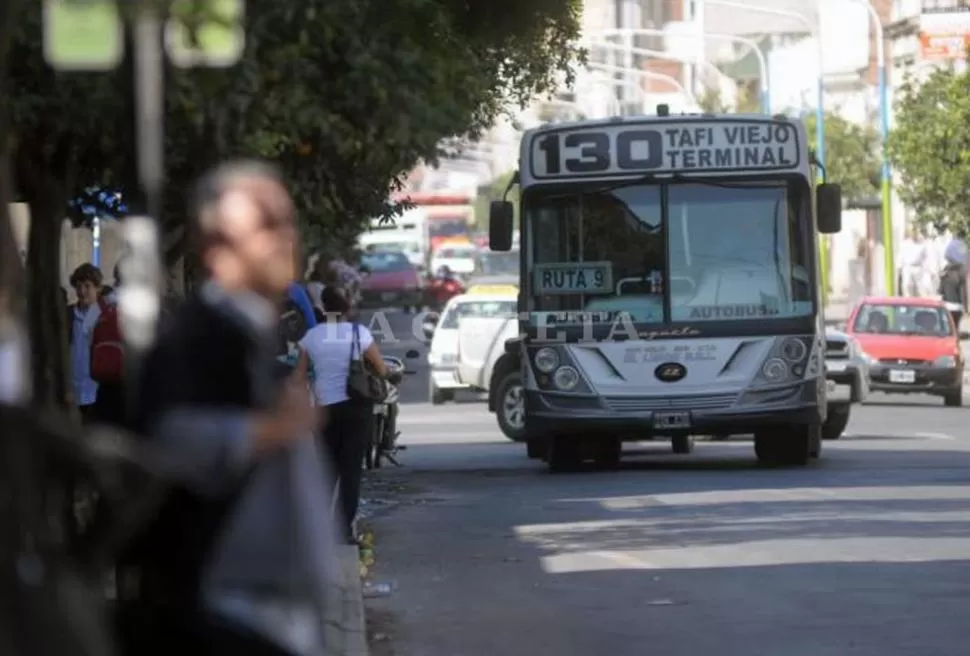 TODO IGUAL. Los ómnibus circularán sin cambios en las frecuencias. ARCHIVO LA GACETA