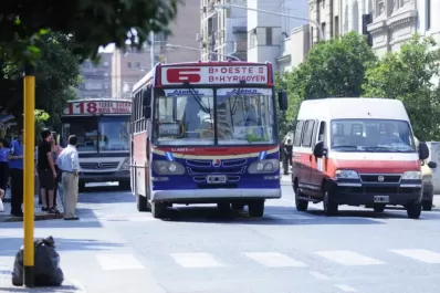 Cinco líneas de colectivos trabajan con la frecuencia de los sábados