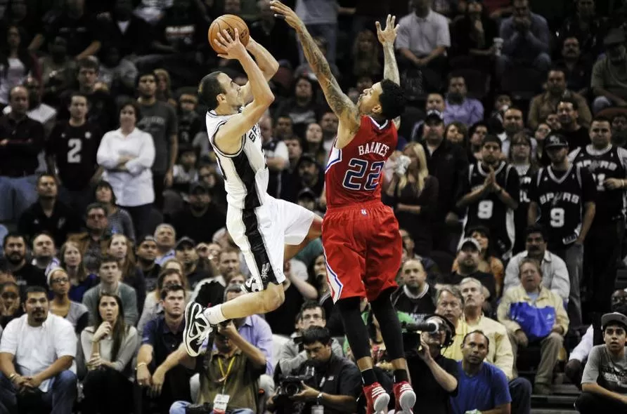 EXPERIENCIA. Manu aportó su categoría en los dos últimos cuartos del partido ante los Clippers. FOTO TOMADA DE CANCHALLENA.COM