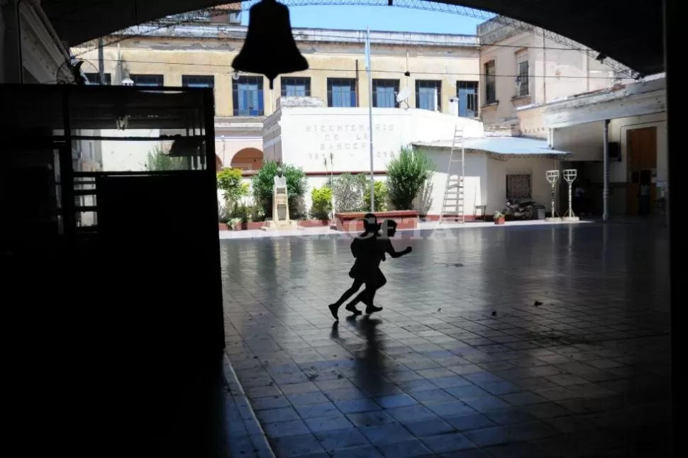 CALOR. No todas las escuelas están preparadas para los días de intenso calor. LA GACETA / FOTO DE INES QUINTEROS 