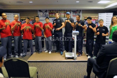 Noche de viernes a puro boxeo en Villa Luján