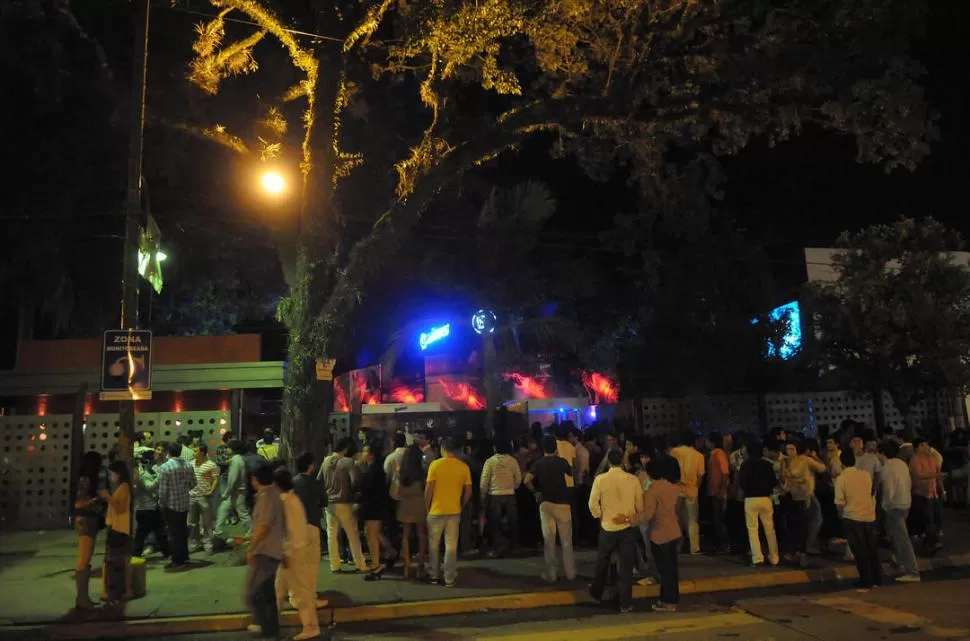 TODO QUEDARÁ REGISTRADO. Si la propuesta es aprobada, los accesos a los boliches deberán ser filmados. LA GACETA / FOTO DE HECTOR PERALTA  