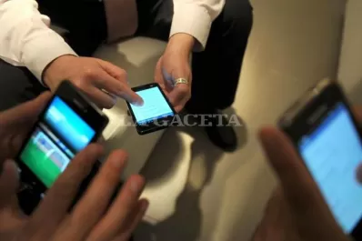 Los argentinos cambian de celular cada año y medio