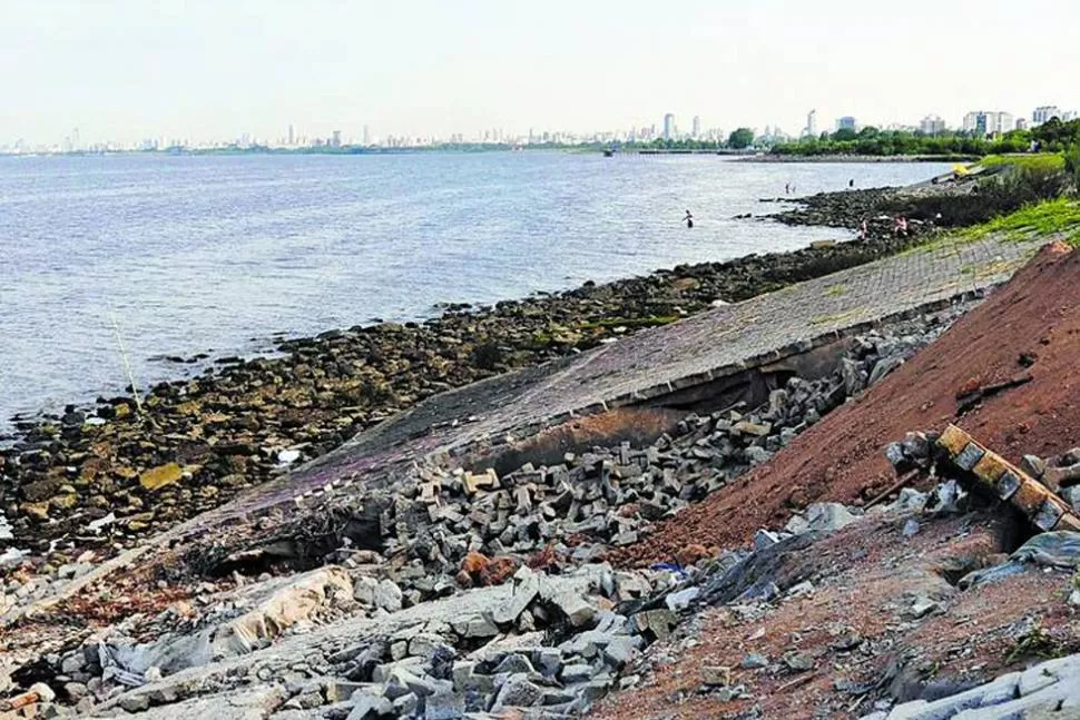 VICENTE LÓPEZ. Se encontró el cuerpo el fin de semana, dentro del agua. FOTO TOMADA DE CLARÍN.COM.AR
