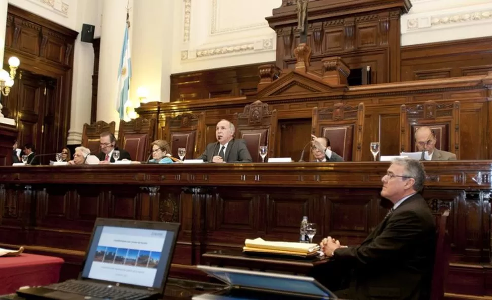 FALLO DEFINITIVO. La Corte puso límite al debate institucional y político sobre la cláusula de desinversión. CIJ.GOV.AR