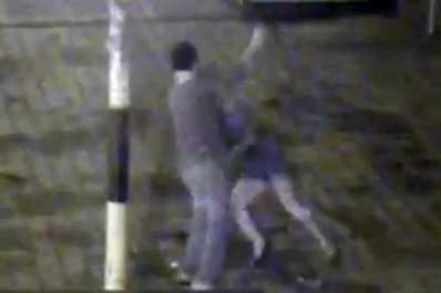 Filman la golpiza que recibió una joven en Aguilares