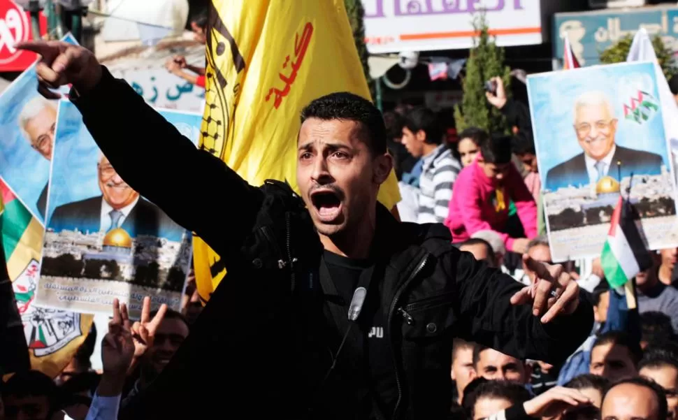 ALEGRIA EN LAS CALLES. Los palestinos celebraron el reconocimiento de la ONU. REUTERS