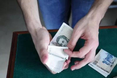 Extienden hasta el 29 de febrero la vida de los billetes de $ 5