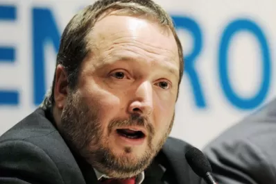 Ley de Medios: Catorce grupos presentaron su plan de adecuación, dijo Sabbatella