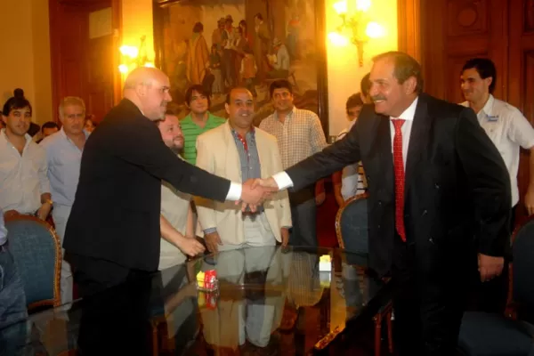 Bolicheros se reunieron con Alperovich y funcionarios del IPLA