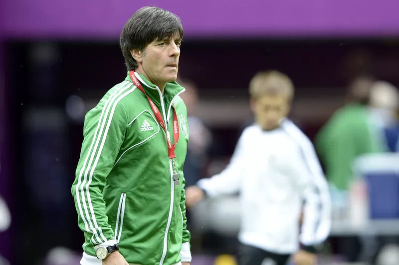 EXPERIMENTADO. Joachim Löw, ex entrenador de la selección alemana, cuenta con chances de ser el elegido. FOTO TOMADA DE BLOGS.INDEPENDENT.CO.UK