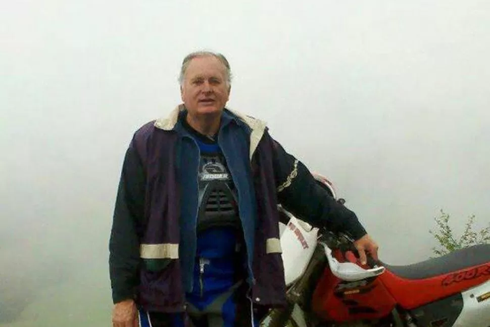 EXPERIENCIA. Gunn vive desde hace cuatro años en Tafí del Valle y hace 20 que practica el endurismo. FOTO TOMADA DE FACEBOOK / Agusgunn