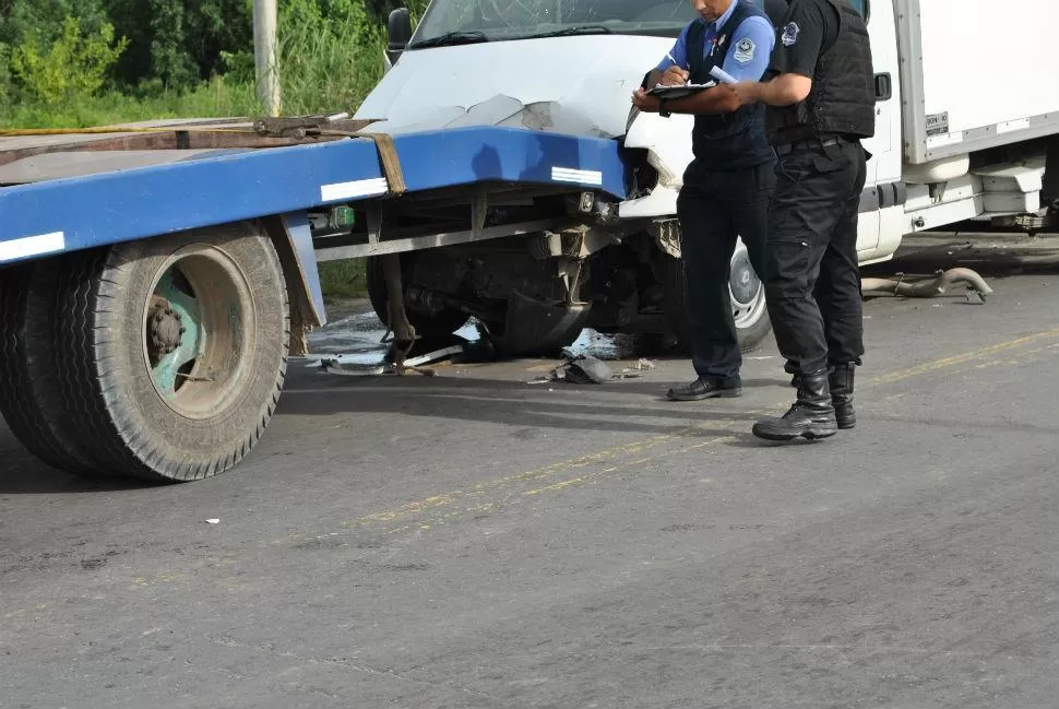 TRAGEDIA. Tres camiones chocaron y la víctima fue un bebé. FOTO GENTILEZA JOSE ANTONIO PEREYRA