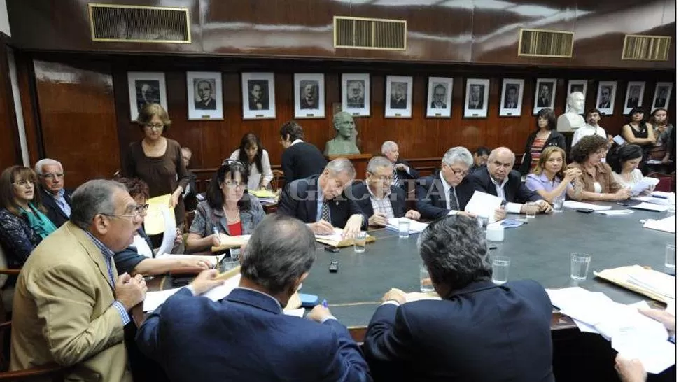 LA ULTIMA. Los estudiantes esperan que el Superior vote a favor en la asamblea que cerrará el año. ARCHIVO LA GACETA 