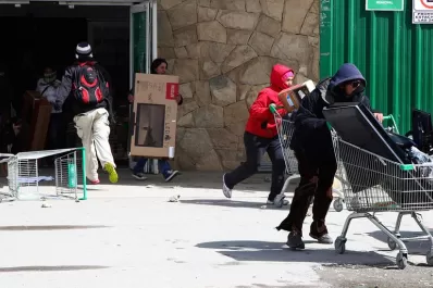 El Gobierno dispuso el envío de 400 gendarmes a Bariloche por los saqueos
