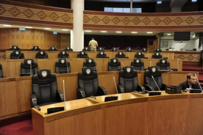 Habilitarán al Ipvdu a construir casas sin licitación