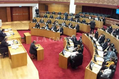 La última sesión de la Legislatura terminó con fricciones en el PJ