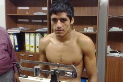 Salas no peleará esta noche y lo reemplazará Campos