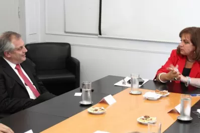 La ministra Garré apoyó la llegada de Gassenbauer