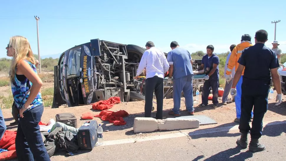 POSTAL DEL ACCIDENTE. Los heridos fueron de gravedad fueron trasladados en helicóptero al hospital. GENTILEZA DIARIO DE CUYO