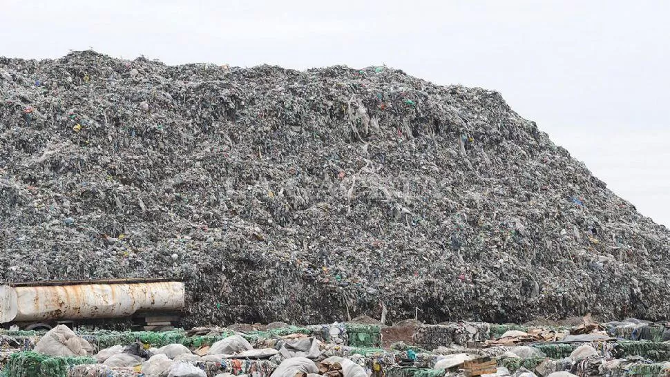 DIFERENCIAS. El conflicto entre la empresa y el sindicato afecta la recolección de residuos. ARCHIVO LA GACETA