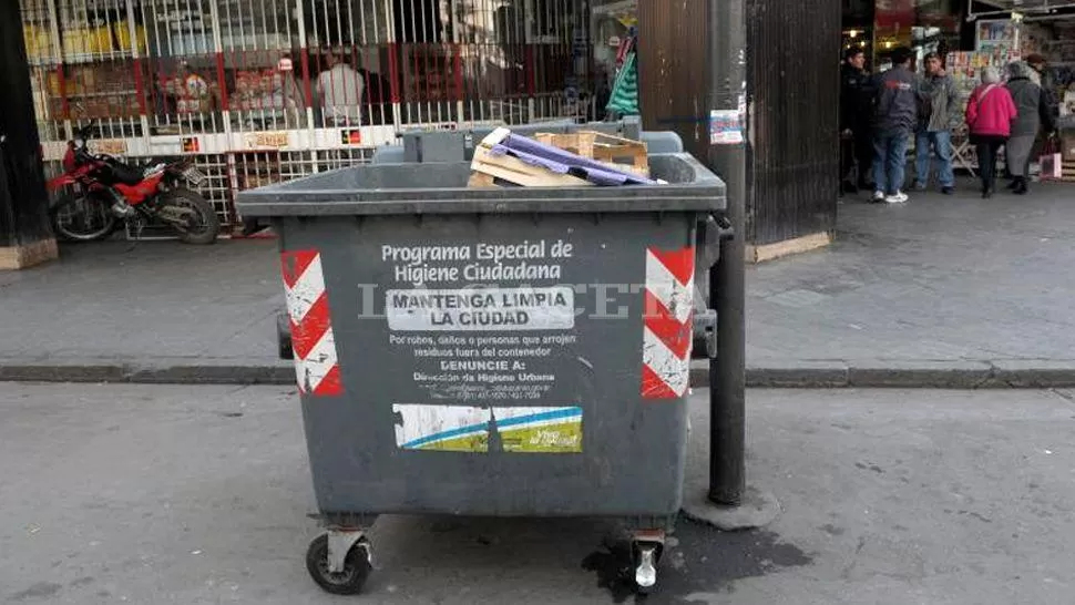 NUEVO PROGRAMA. Los contenedores que se instalarán serán similares a los que el Municipio colocó en diversas áreas de la capital. ARCHIVO LA GACETA