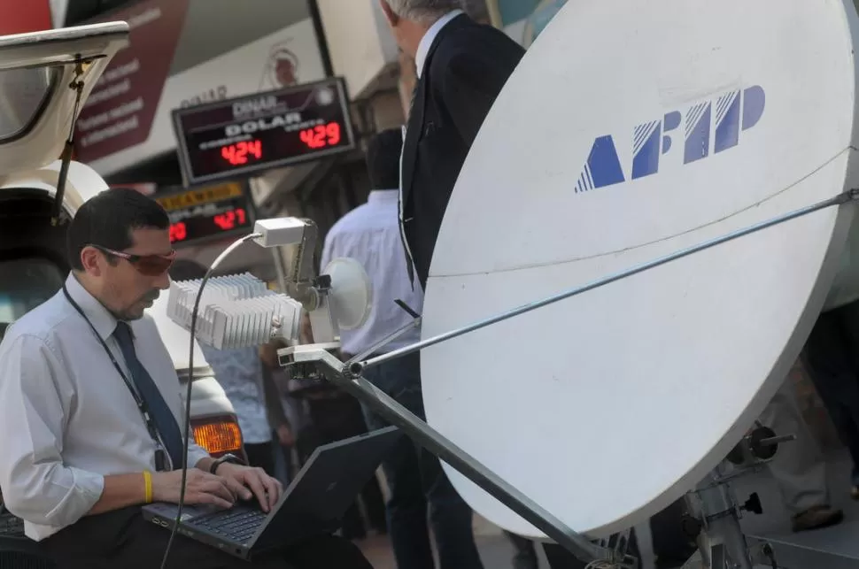 CONTROLES. Sabuesos de la AFIP vienen haciendo un seguimiento de las operaciones con moneda extranjera. LA GACETA / FOTO DE FRANCO VERA (ARCHIVO)