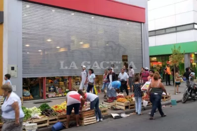 Cierre masivo de negocios en la capital