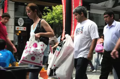 Los comercios abrirán, aunque exigen garantías