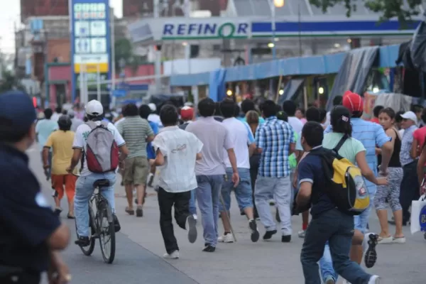 Los comerciantes trabajarán hasta las 18 y los ómnibus circularán con normalidad