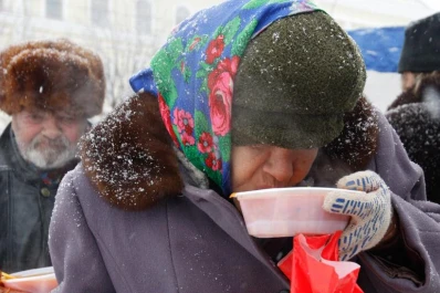 Una ola de frío deja un centenar de muertos